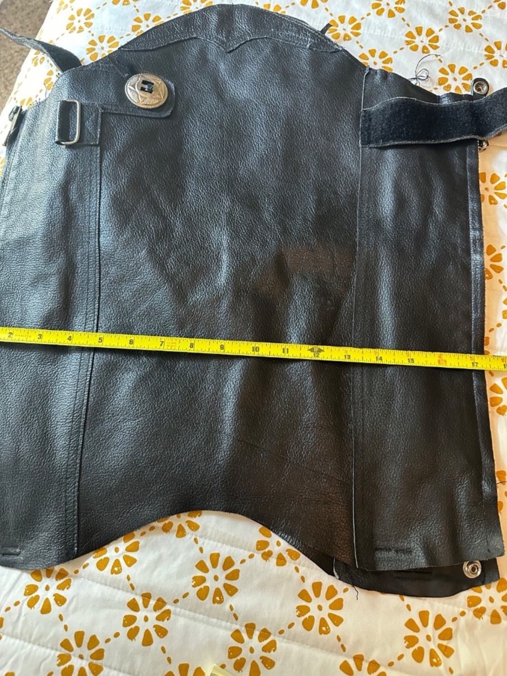 Woman's 1/2 Leather Motorcycle Chaps with Zip and Snaps M/L